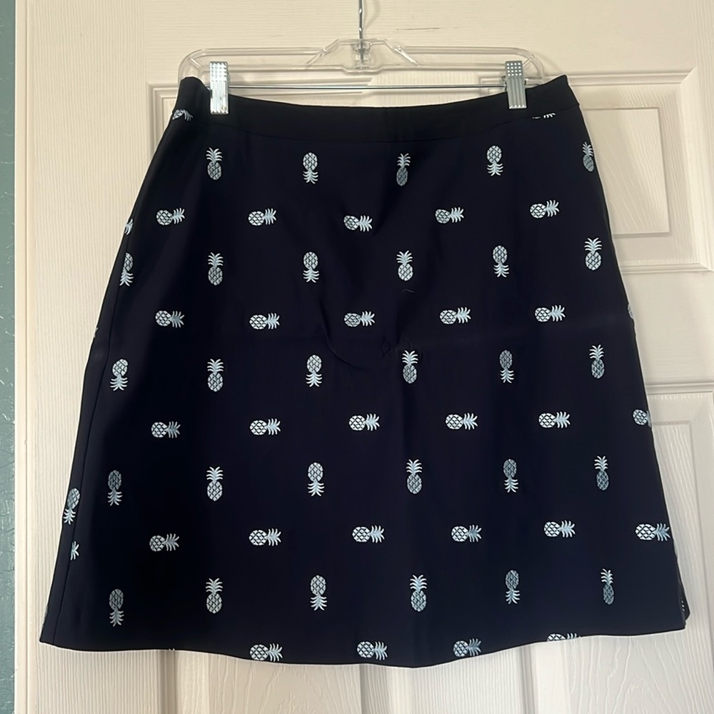 Margret M new without tags - size large blue pineapple skirt from Stitch Fix.